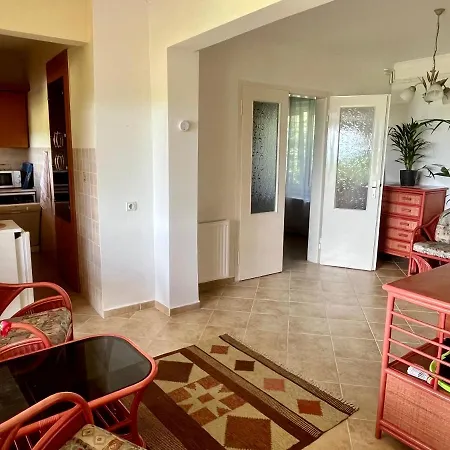 Casa Di Bianca - Koezvetlen Vizparti Nyaralo Siofok